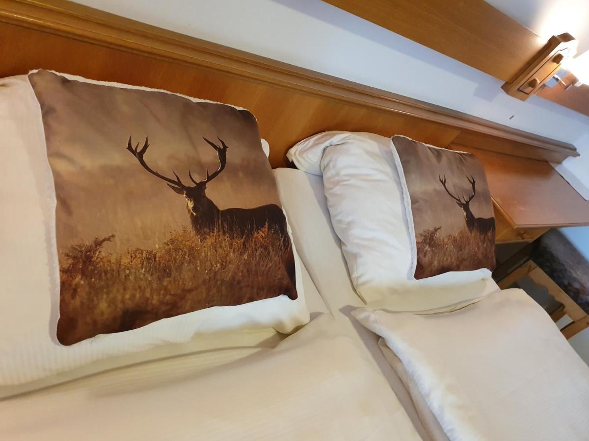 Pension Robin Hood Виллинген Экстерьер фото