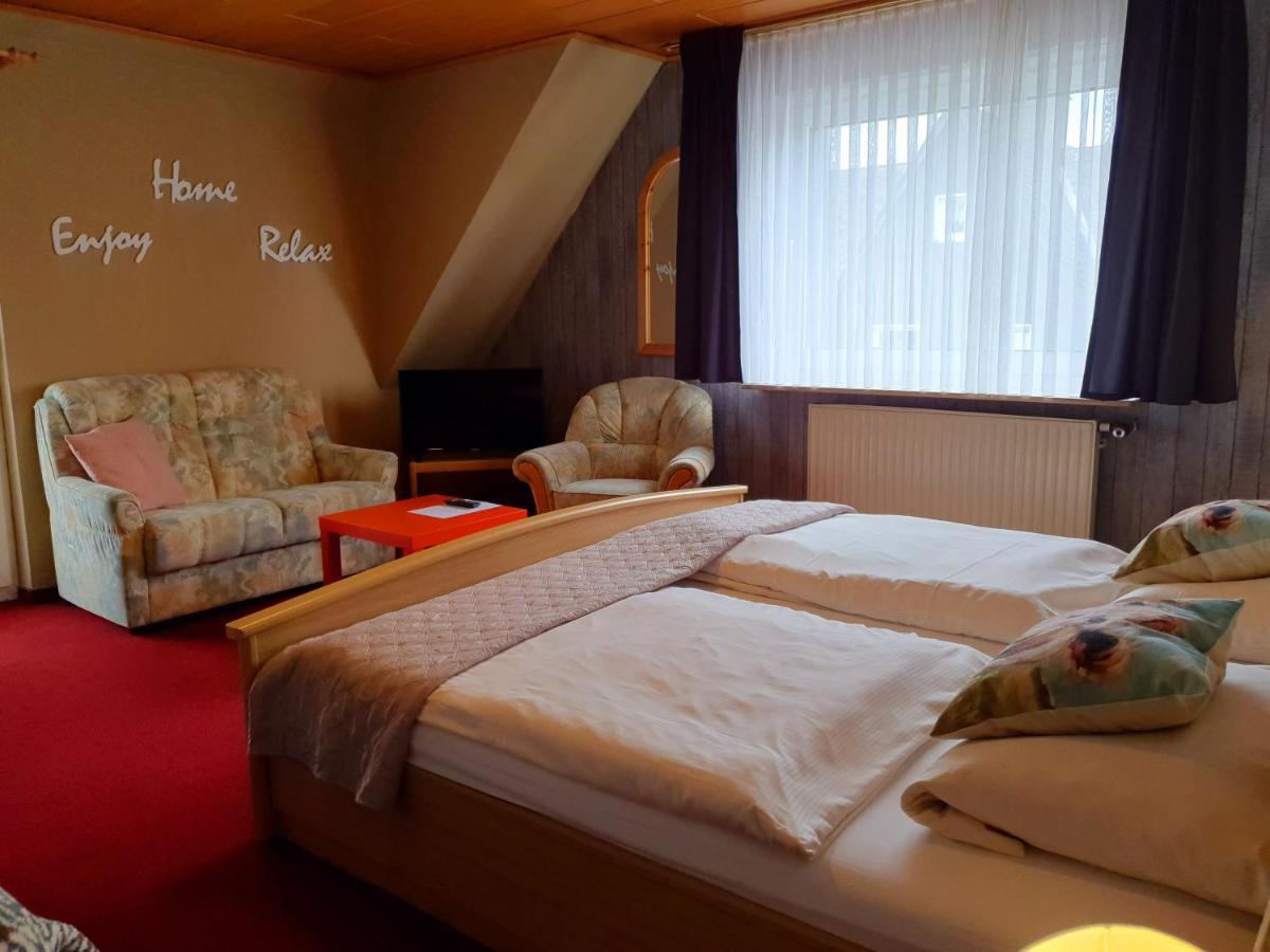 Pension Robin Hood Виллинген Экстерьер фото