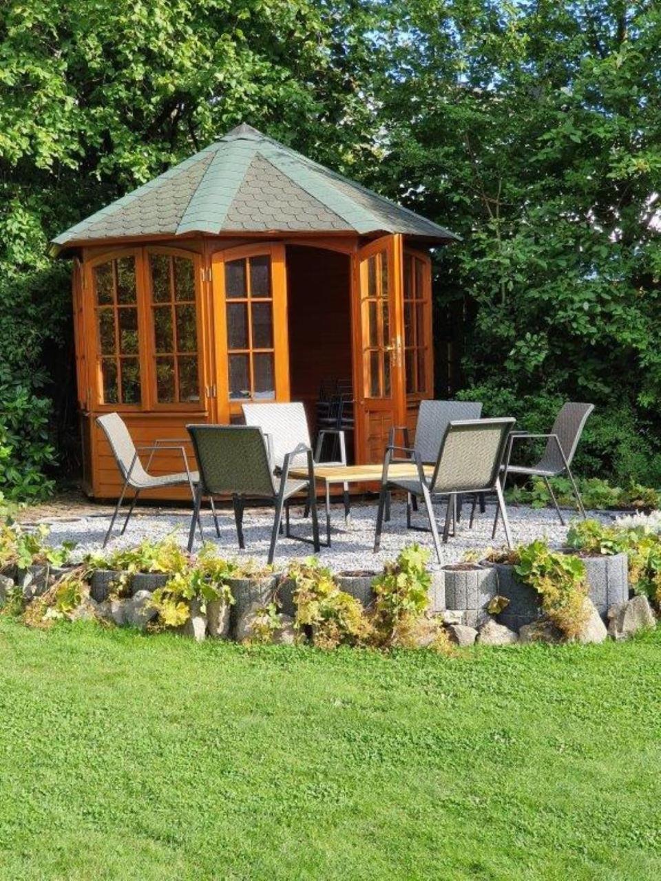 Pension Robin Hood Виллинген Экстерьер фото