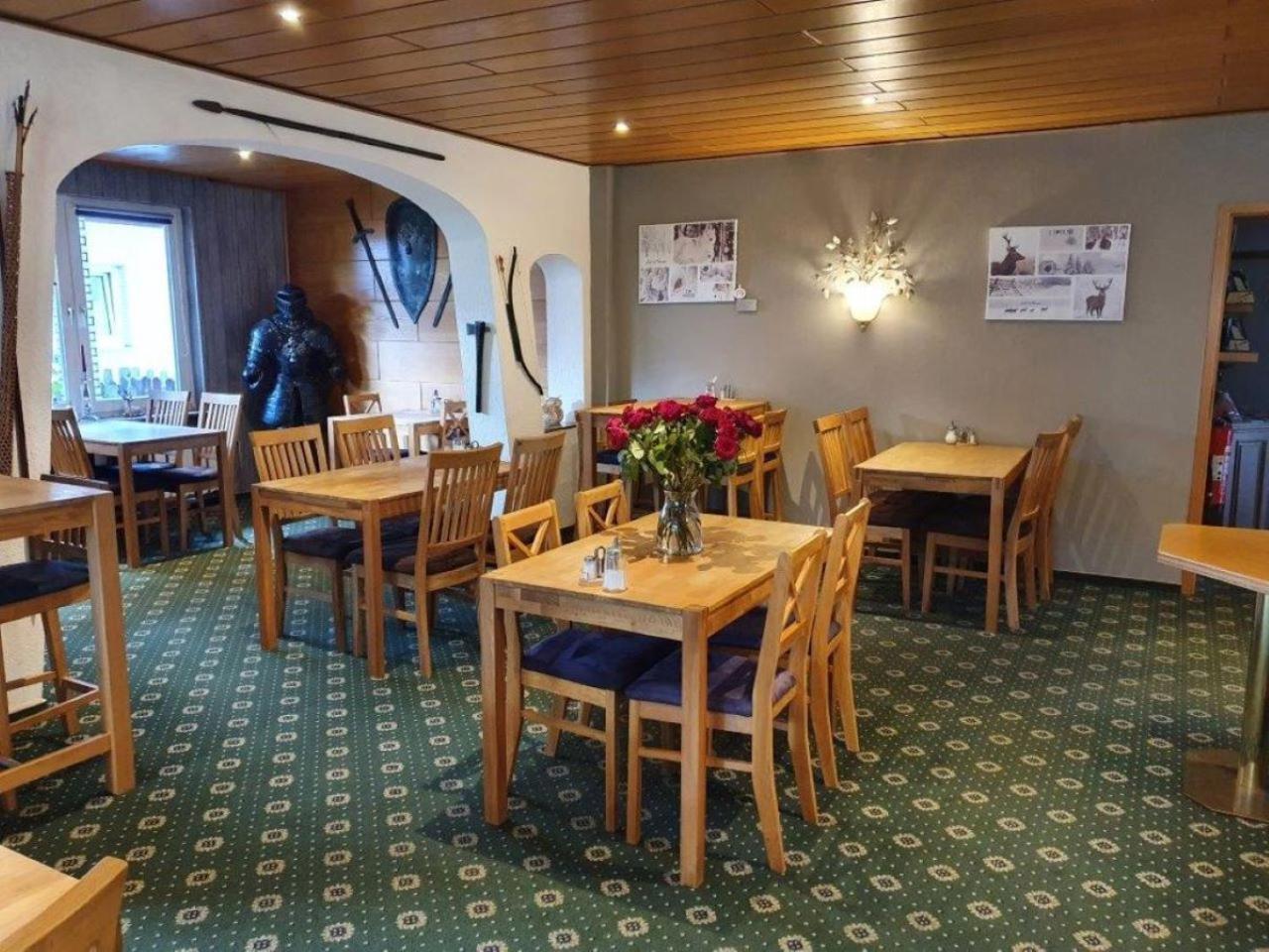 Pension Robin Hood Виллинген Экстерьер фото